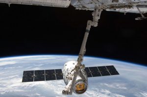Read more about the article NASA对马斯克的星链计划有些担忧：SpaceX发射卫星太多了 提供者 财联社