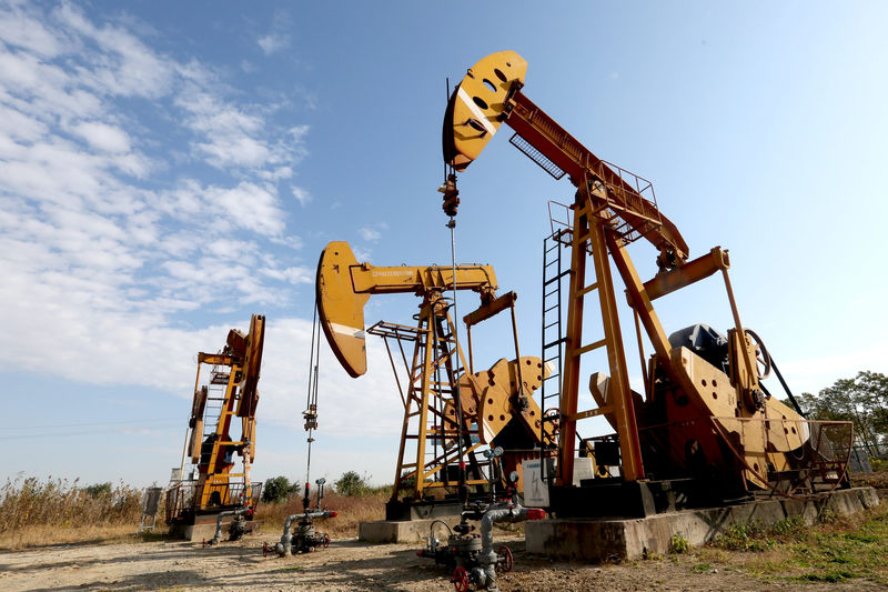 国际油价收复部分跌势，美国页岩油增产遭遇沙荒