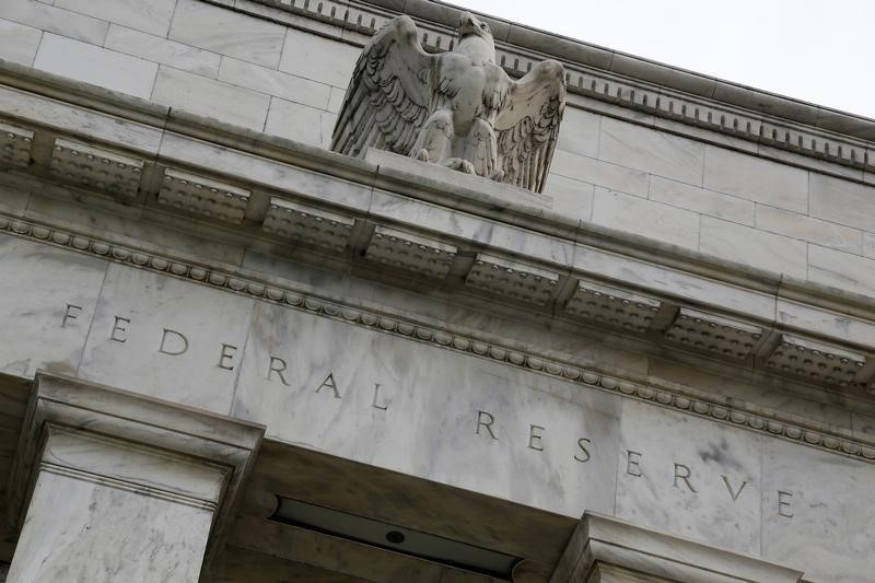 美联储会议纪要：通胀率过高支持尽早升息，必要时或加快紧缩步伐