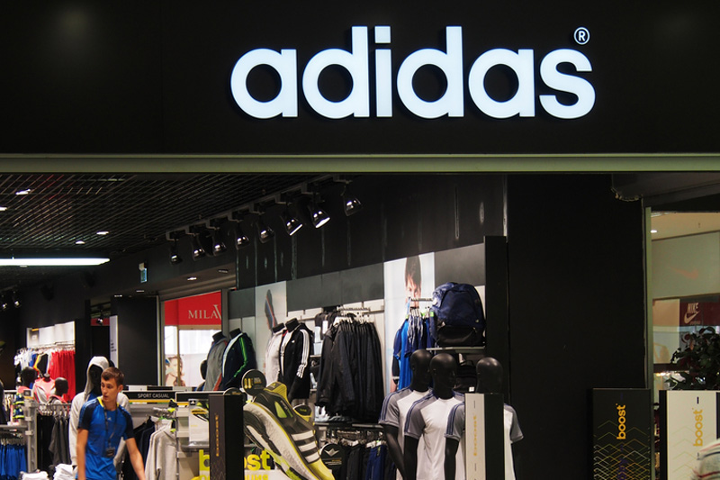 Adidas下调全年营收指引 称中国市场需求复苏速度弱于预期