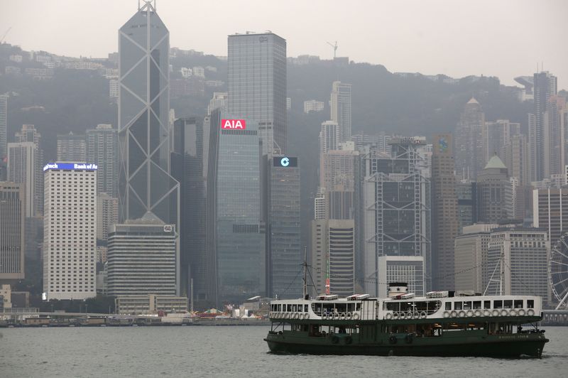 港股收市：恒指收跌逾2% 创一个半月新低 香港银行股下挫
