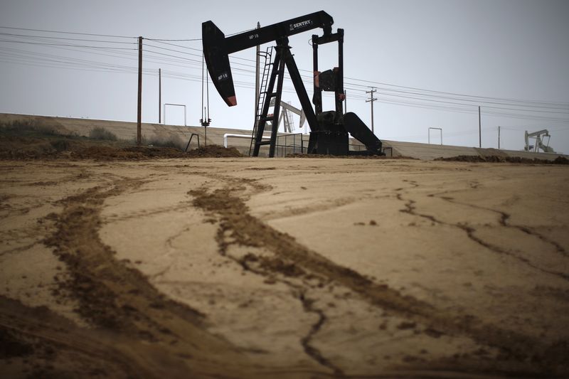 原油亚市：布伦特原油创7个月新低 中国8月原油进口量同比跌9%
