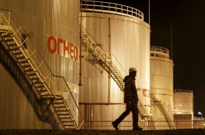 Read more about the article 原油交易提醒：OPEC下调全球需求增长预测，油价三连跌，关注EIA数据 提供者 FX678