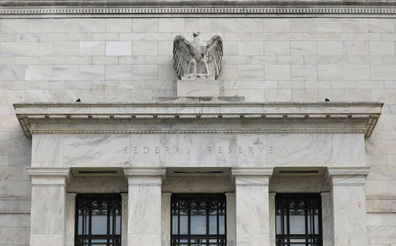 英为财情市场速递：FOMC会议纪要即将公布！短期通胀预期有所下滑，美股行情反复