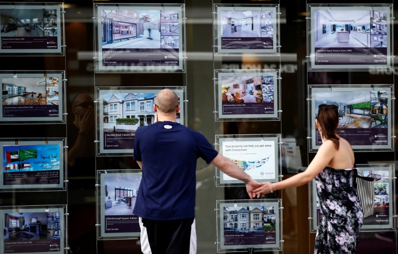 英国房价创2年来最大环比降幅 房贷市场受到政治动荡冲击