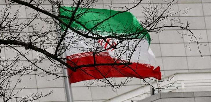 原油交易提醒：伊朗为伊核谈判达成协议“不会永远敞开窗口”，美上万航班取消拖累油价