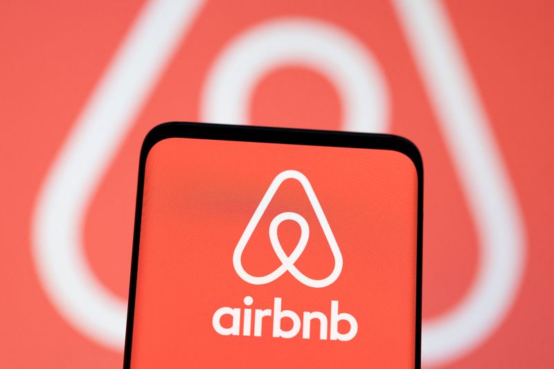 Airbnb裁减30%招聘团队员工，否认将广泛裁员